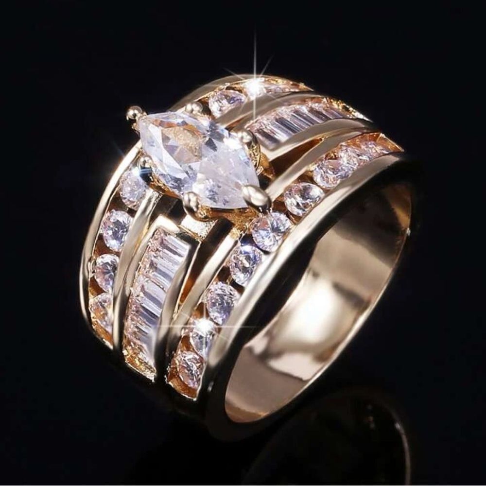 Gorgeous gold band marquise faux diamond Wedding ring set ! so realistic!